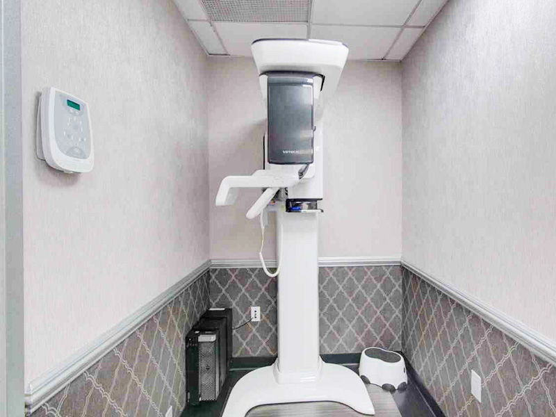 Dentist near Glen Cove