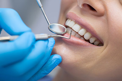 Cosmetic Dentist near Glen Cove